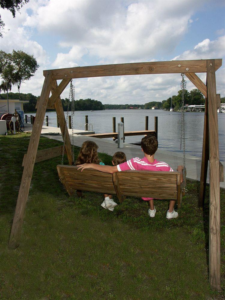 Big River Marina & Lodge Astor Extérieur photo
